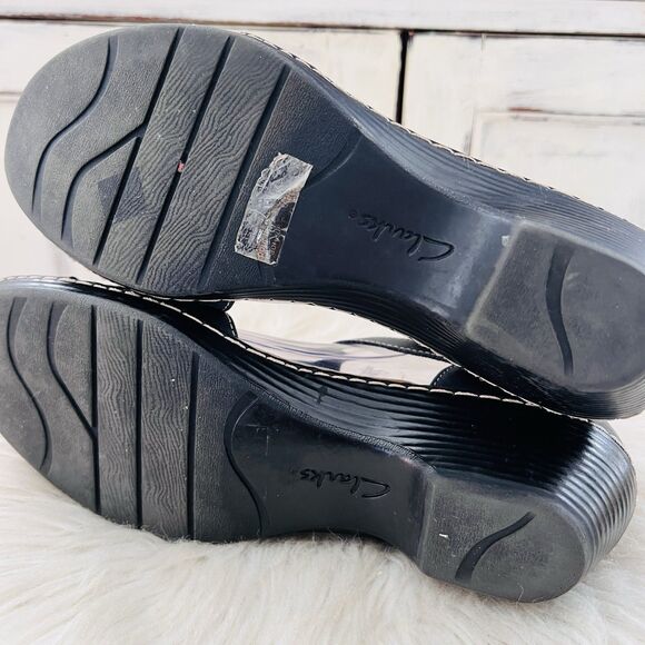 Clarks Wendy River Black Leather Laser Cut Strappy Low Heeled Sandals - Size 9M - Picture 6 of 7